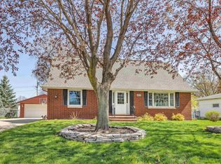 607 Simonet St, Green Bay, WI 54301