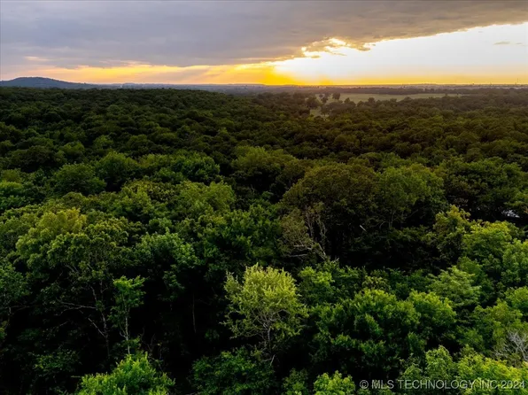 10 E Davis Field Rd, Muskogee, OK 74403