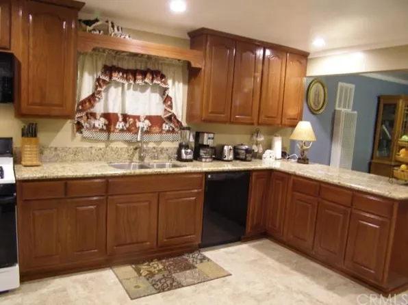 41 W Harriet St, Altadena, CA 91001