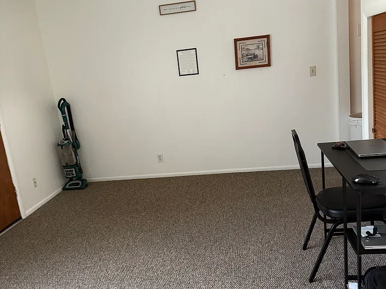 109 N 400 E — Photo 6