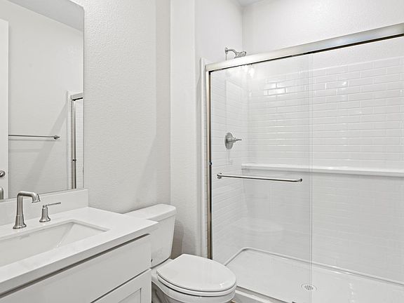 5th image of 2508 Wisteria Drive