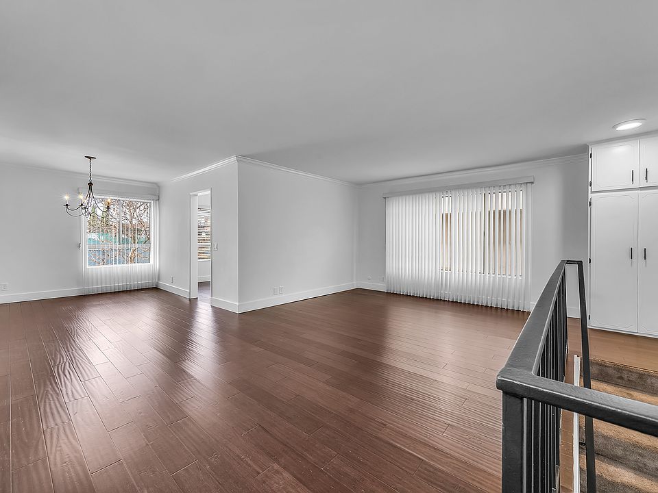 1st image of 248 S Rexford Dr APT 1