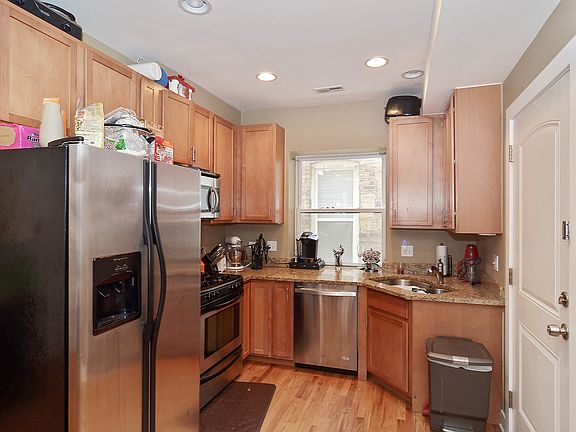 4th image of 1432 N Maplewood Ave APT 202