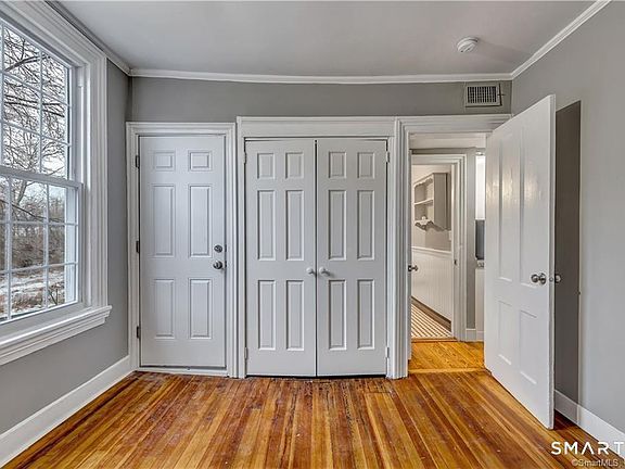 5th image of 981 State St #2
