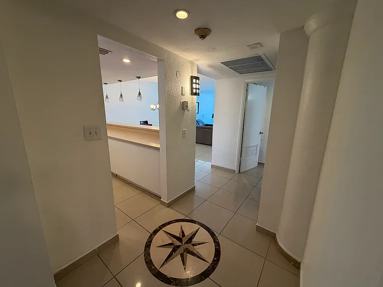 19390 Collins Ave #1405 — Photo 4