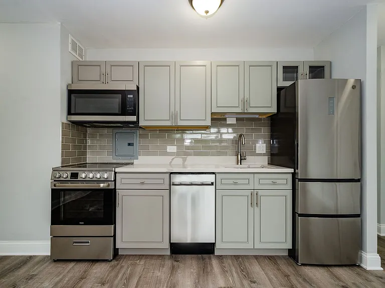 The Sheridan View — Photo 43