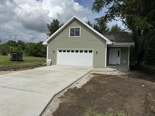 1st image of 308 2nd Street