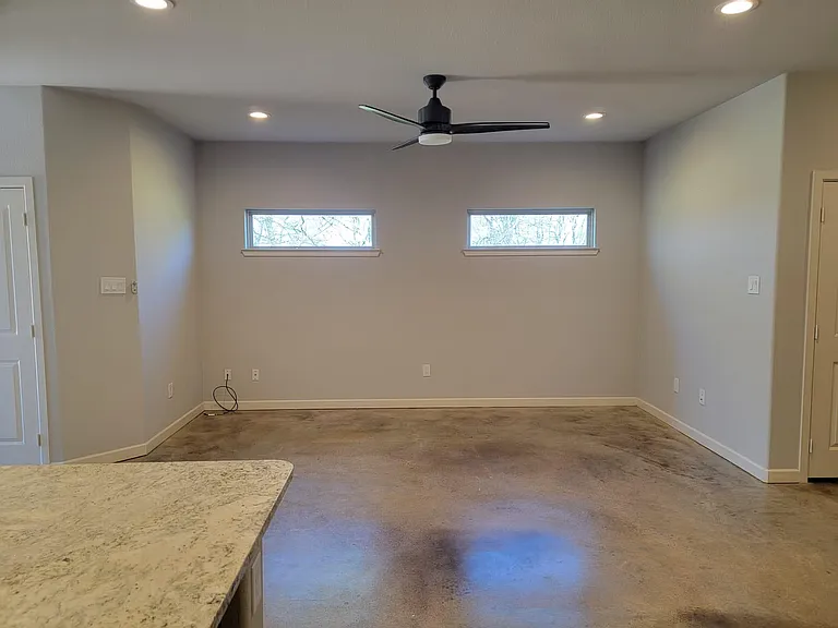 117 Bridle Dr — Photo 5