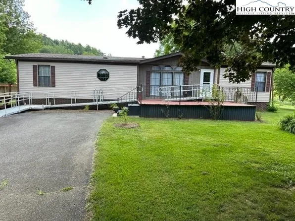 32 Stoneacres Lane, Independence, VA 24348