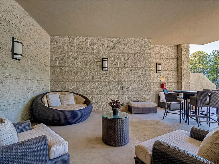 5005 Hidalgo St #210 — Photo 28
