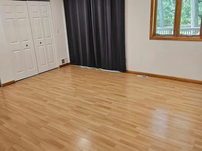 1635 Giddings Rd — Photo 19