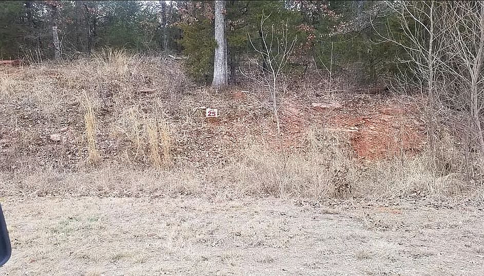 1st image of 1135 Eastway Dr