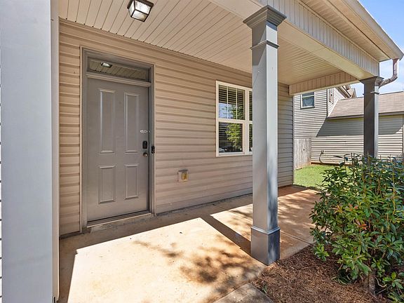4th image of 229 Flowing Meadows Dr