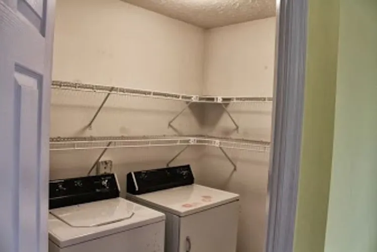 804 Wexford Pl — Photo 18