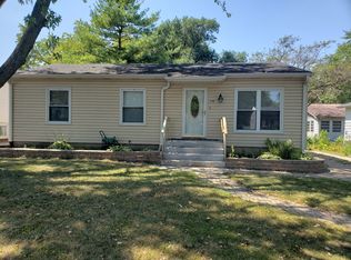 706 Parkside Ave, West Chicago, IL 60185