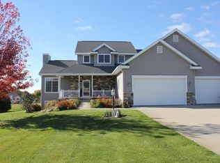 6455 Nature Valley Dr, Waunakee, WI 53597