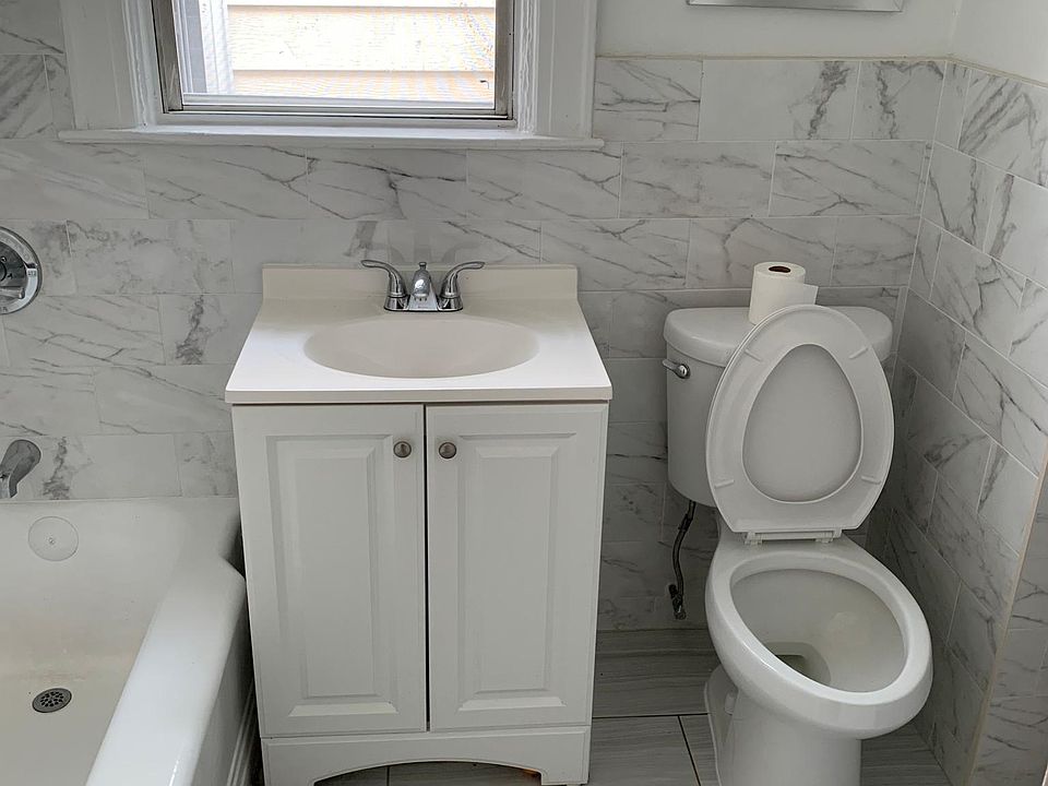 2nd image of 2058 Newbold Ave Floor 2