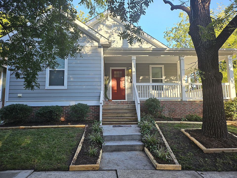 Front of house, beautifully landscaped