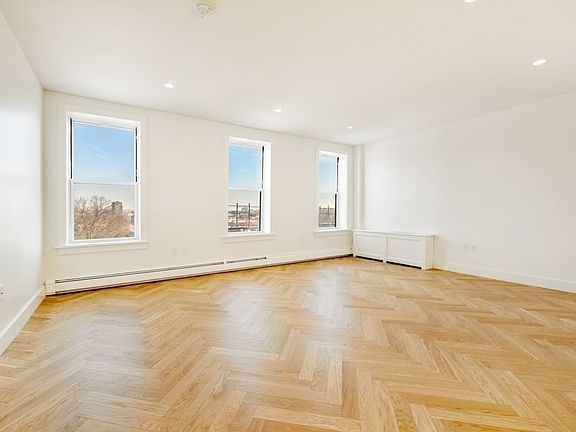4th image of 369 Washington Ave APT 4A