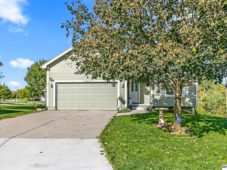 1st image of 19062 Drexel Cir