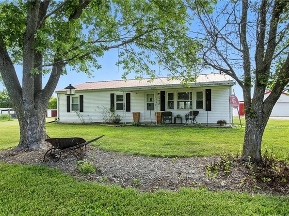 11123 C Hwy, Richmond, MO 64085