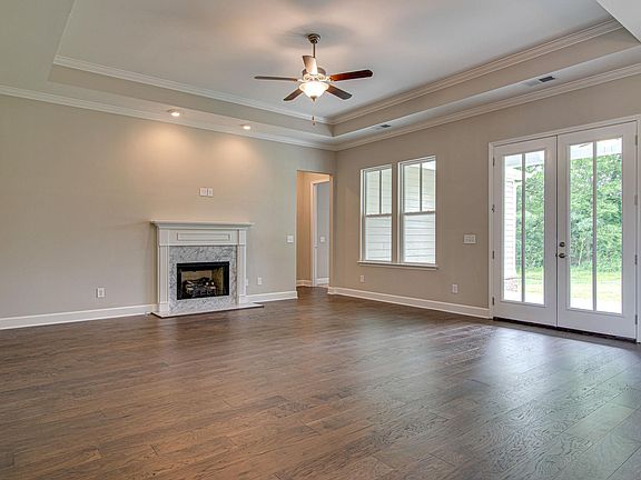 5th image of 2388 Fairchild Cir #196-lot 196