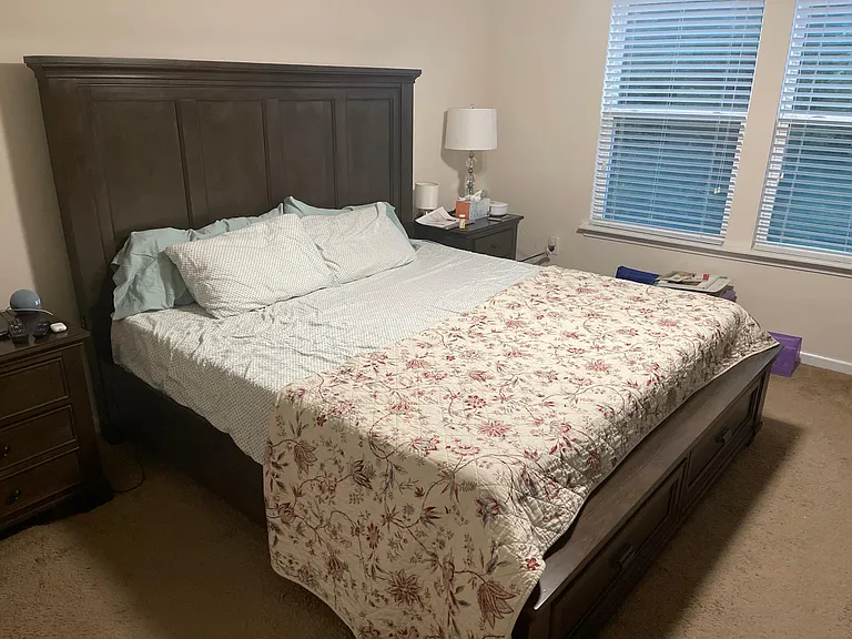 298 Servia Dr — Photo 9
