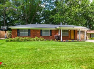 1917 Hollyhock Dr, Shreveport, LA 71118