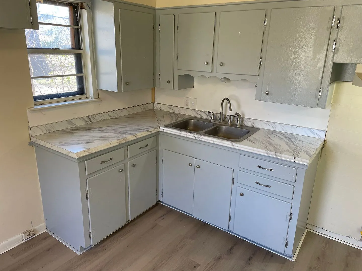 Remodeled 2 Bedroom Home — Photo 4