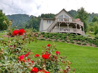 78 Pond View Dr, Waynesville, NC 28786