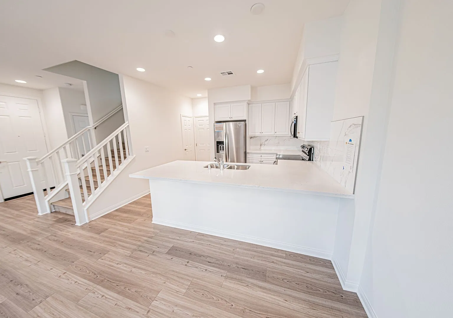 The Bluffs - 3 Bedroom 2 story — Photo 4