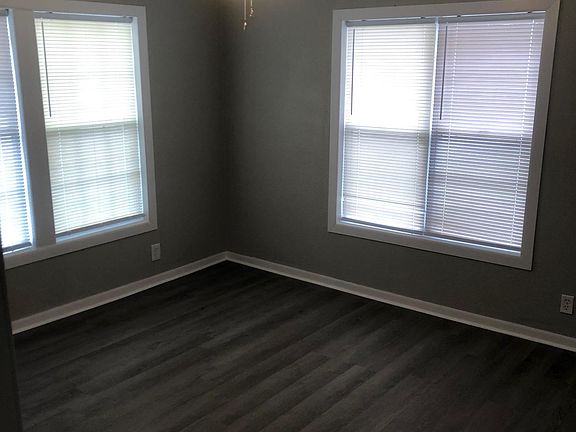 5th image of 242 Boston Ave