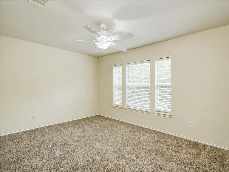 21718 Grand Hollow Ln — Photo 23