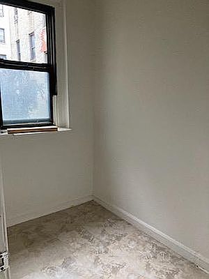 5th image of 21-27 33rd St #2V