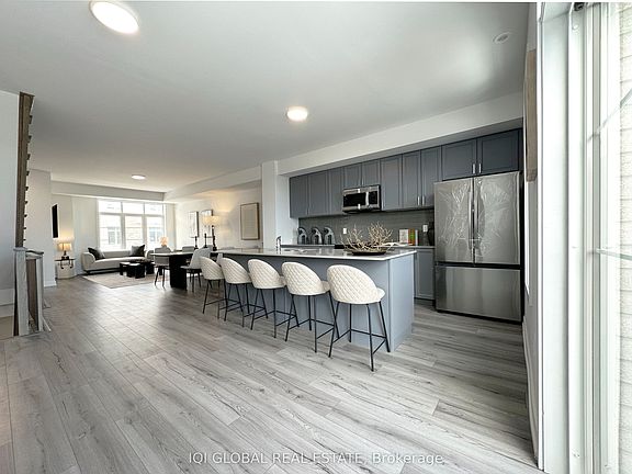 3rd image of 1655 Palmers Sawmill Rd #404