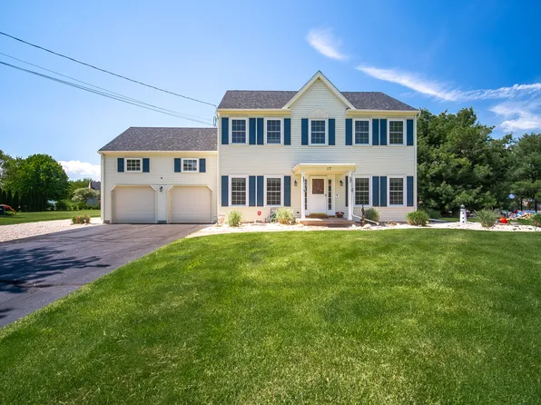 17 Leigus Road, Wallingford, CT 06492