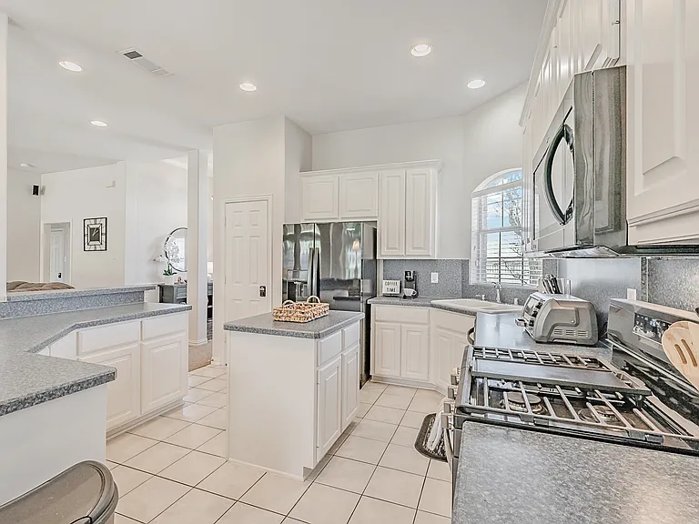 3802 Zion Rd — Photo 4