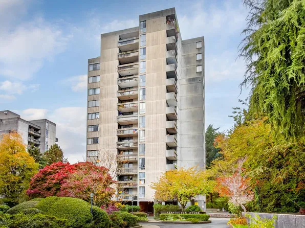 6689 Willingdon Ave #1505, Burnaby, BC V5H 3Y8