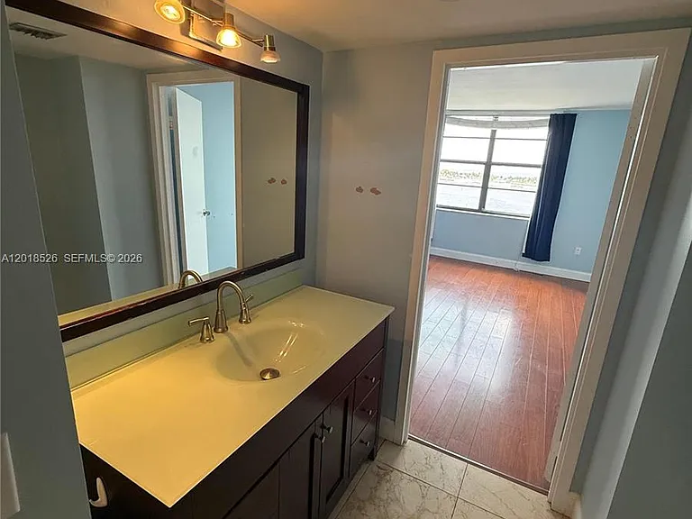 2333 Brickell Ave #602 — Photo 66