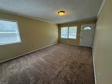 309 Ray St — Photo 2