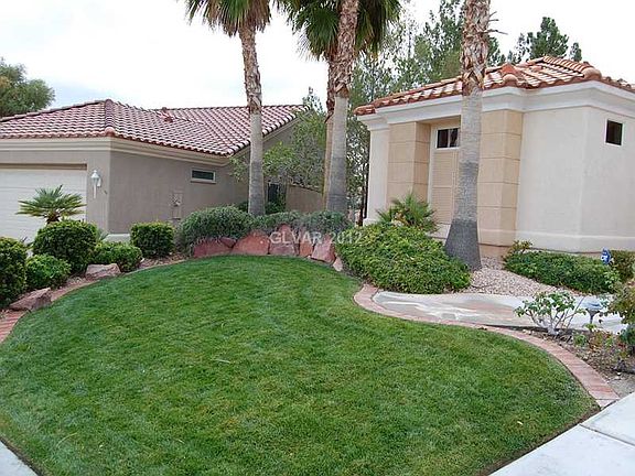 2nd image of 10165 Hunter Springs Dr