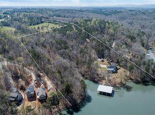105 Thomas Cv, West Union, SC 29696