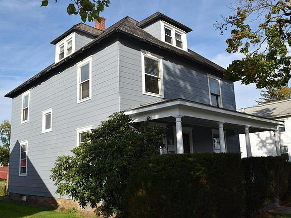 3rd image of 301 W Penn St