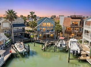 1000 Private Rd E, Port Aransas, TX 78373