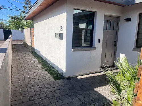 4034 E Moreland St #2 Photo 1