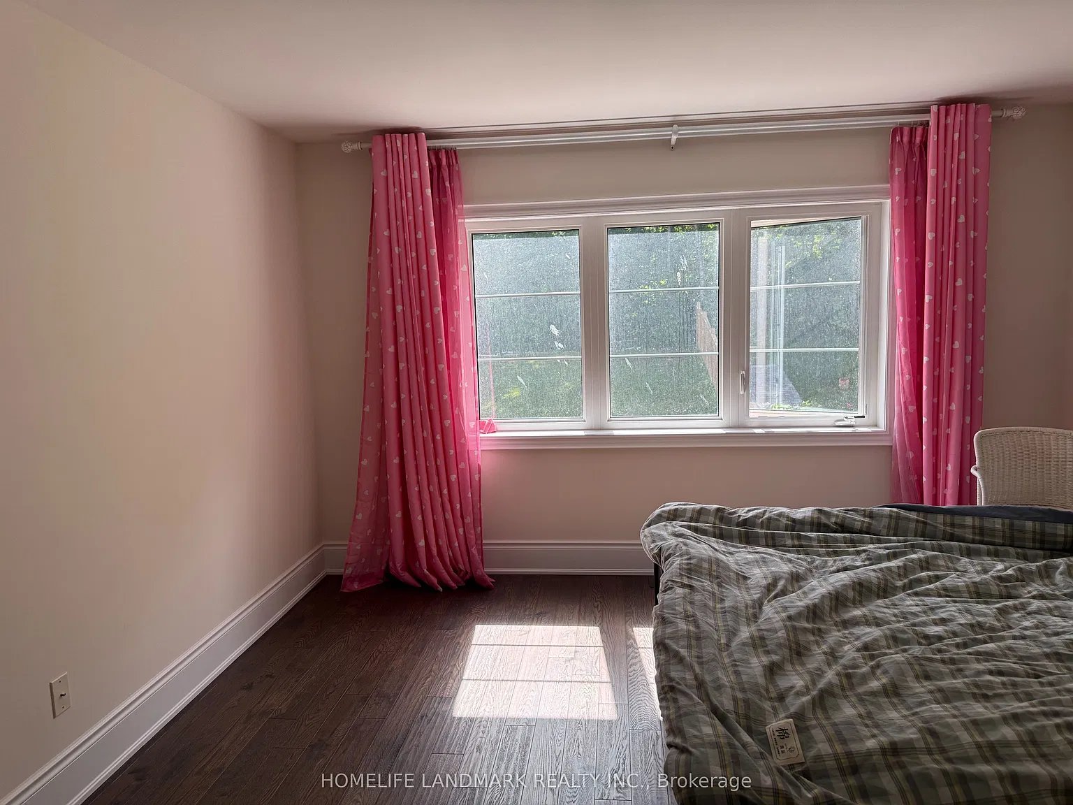 2 bed, $1,600 — Photo 4