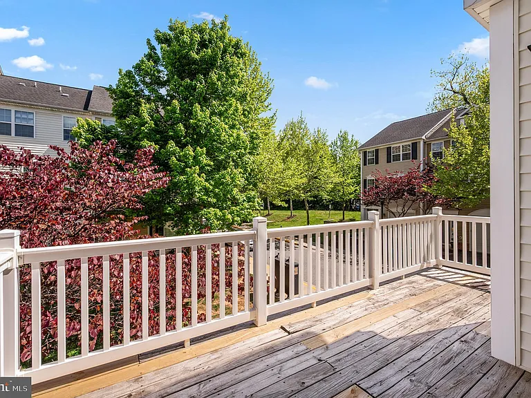 8341 Broderick Cir — Photo 33