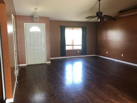 2nd image of 420 Robin Ave