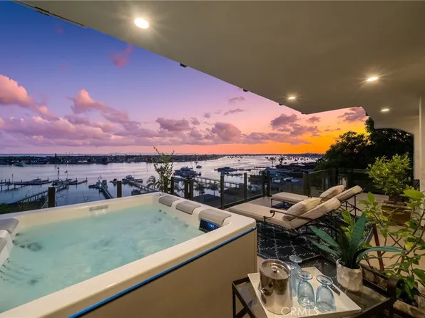 2301 Pacific Dr, Corona Del Mar, CA 92625