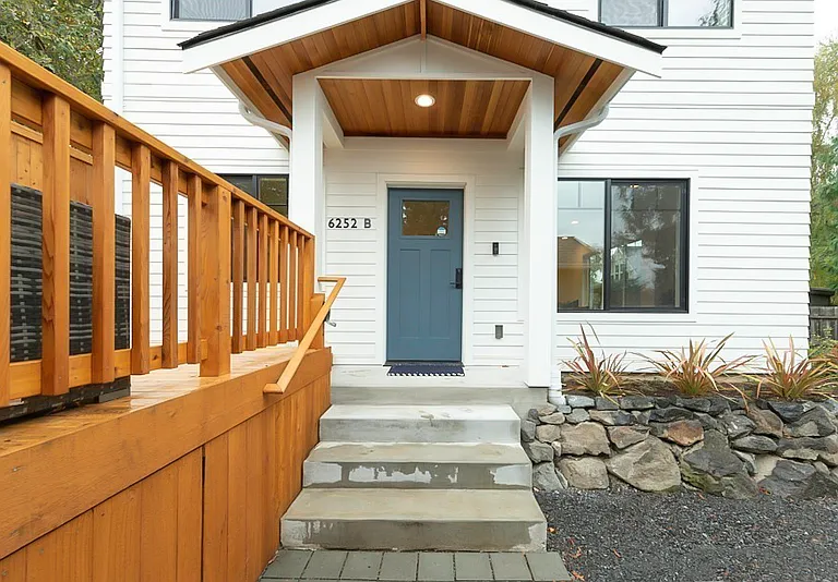 6252 52nd Ave NE #B — Photo 12